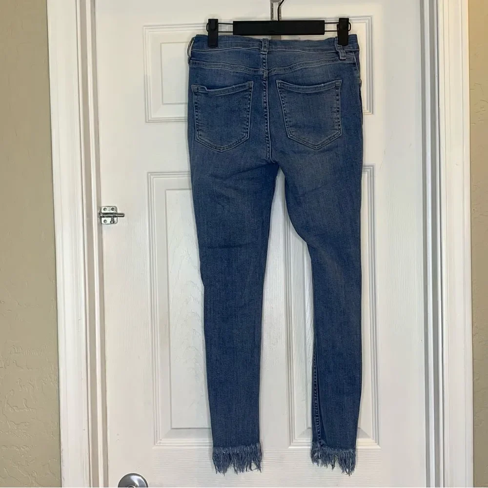 Free People great heights frayed skinny denim jeans Size 26